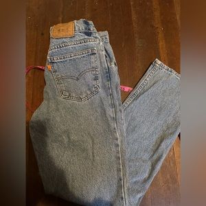Levi’s orange tab